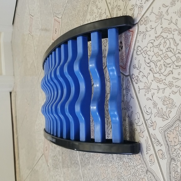 Back Pain Reliever from Hammacher Schlemmer - Picture 6 of 6